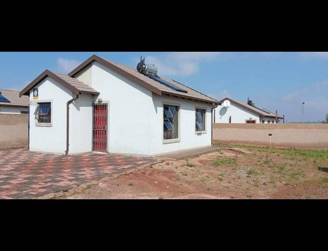 2 BEDROOM HOUSE FOR SALE IN WILFORDON